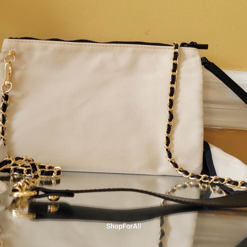 🥳🥳Host pick 💥💥🥳🥳Yves Saint Lauren pouch converted in to shoulder bag - Picture 10 of 16